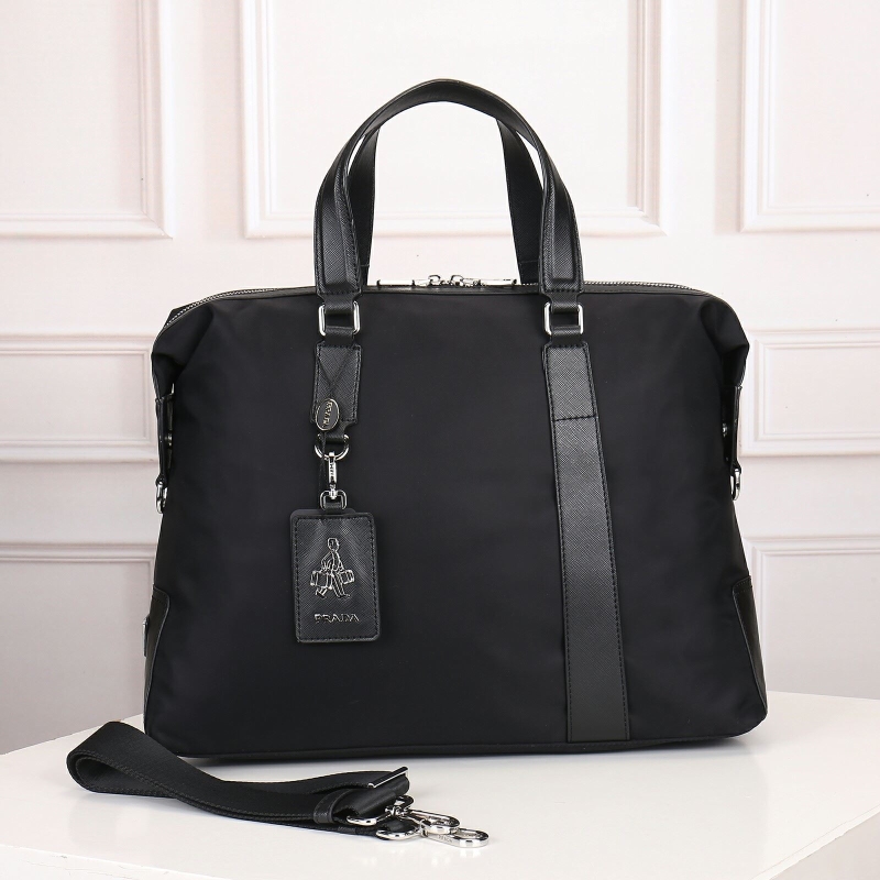 Pra*a travel bags